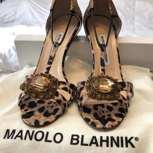 Manolo Blahnik T Strap Leopard/Snakeskin Shoes 38